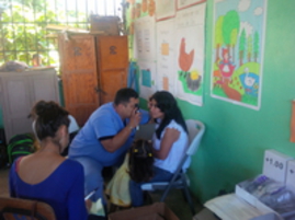 Clinica San Lucas Ophthalmologist working in the field